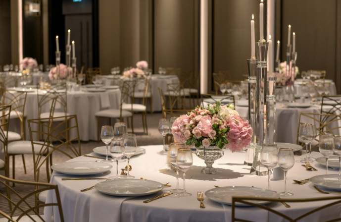 //www.jet2holidays.com/-/media/custom overview images/j2w/ballrrom - wedding reception set up 2.jpg